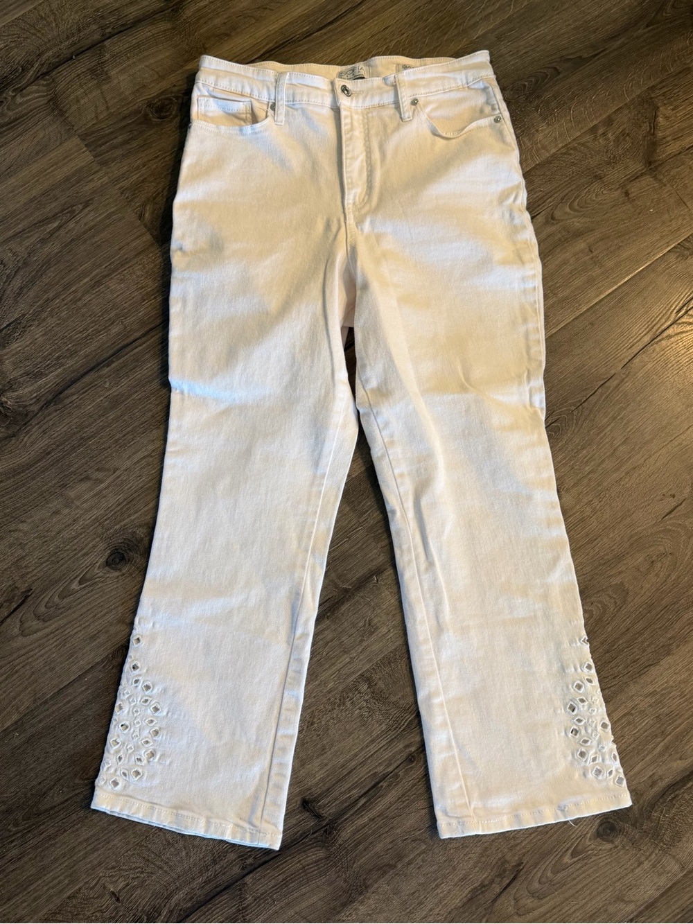 White Embroidered Hem Jeans